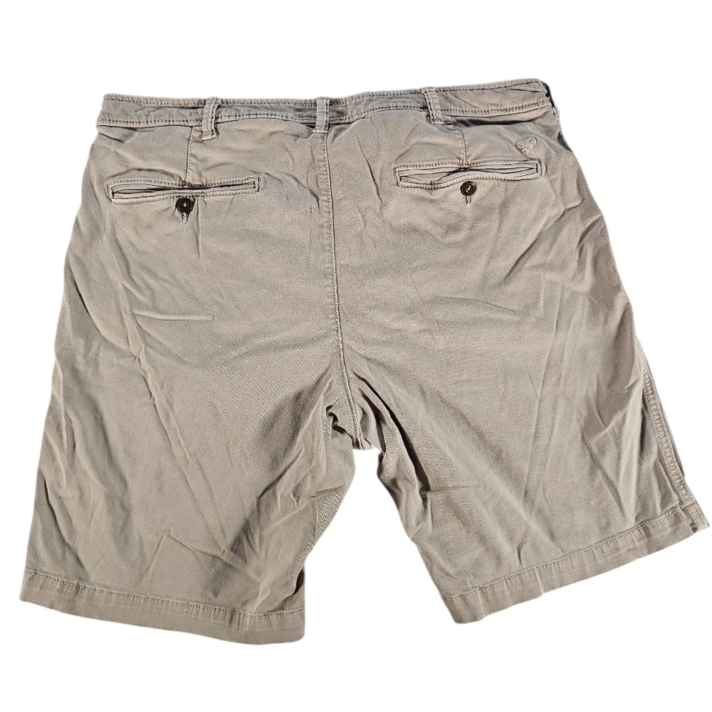 American Eagle Outfitters Men's Tan Khaki Extreme Flex Shorts Size 38